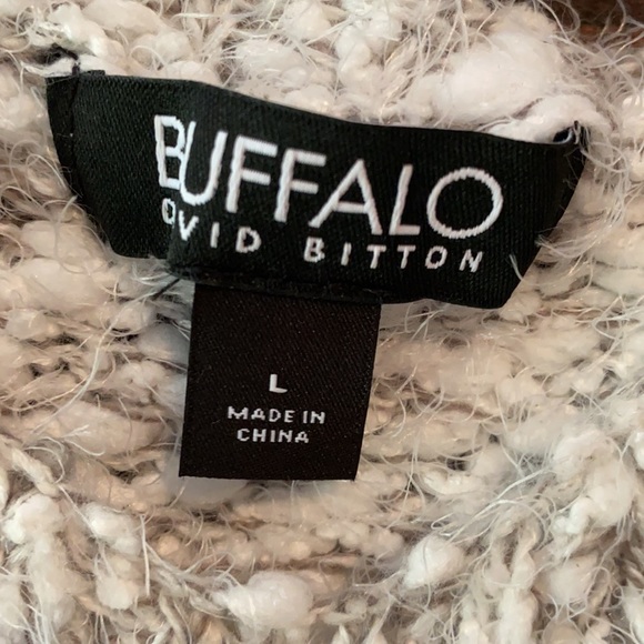 Gray and white knit sweater by Buffalo. - Picture 2 of 5